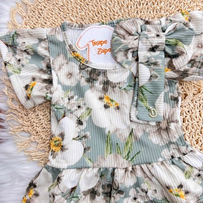 Conj. Blusa Anarruga Floral e Short em Linho - Verde